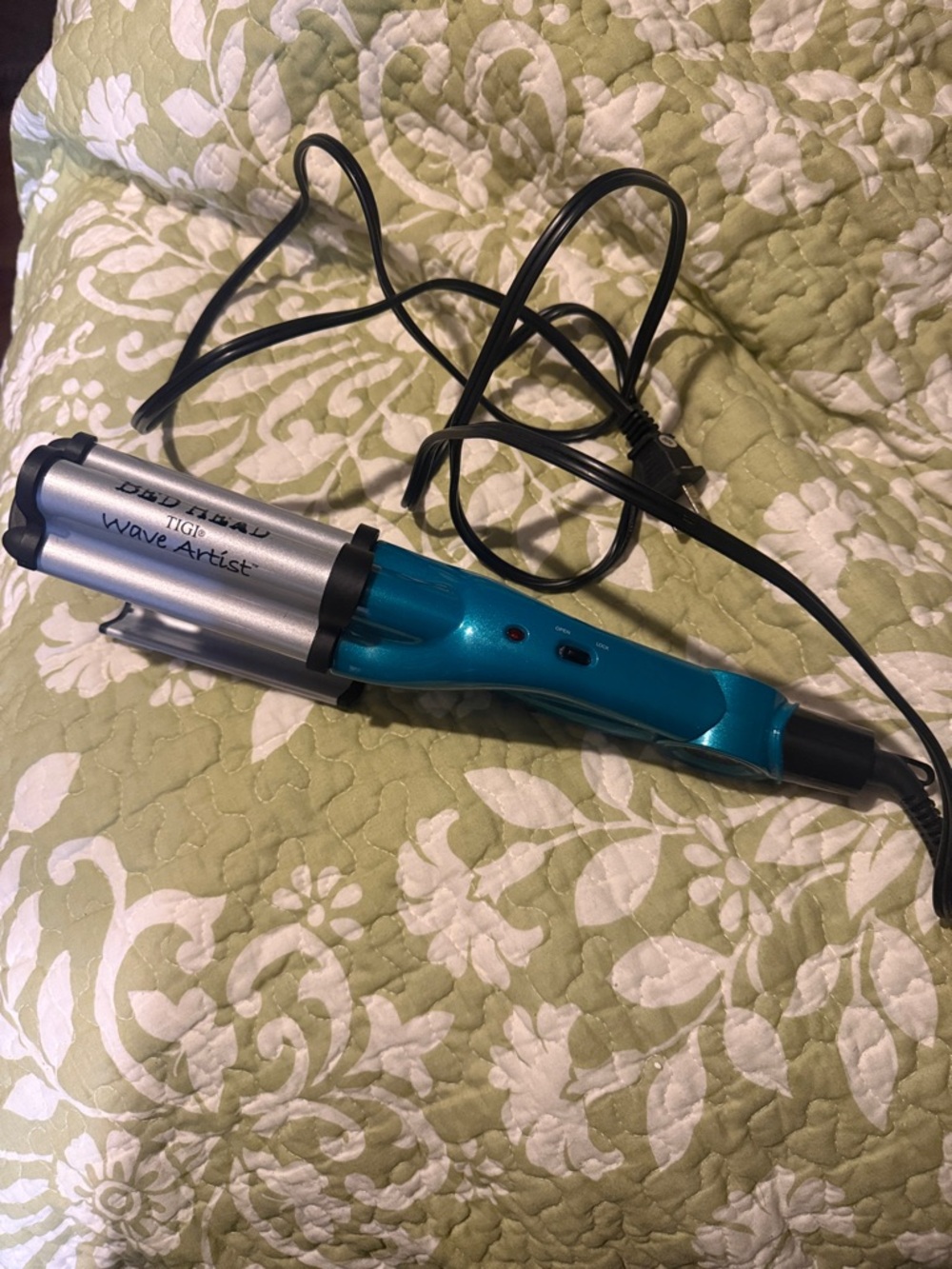 TIGI Wave Artist Triple Barrel Waver - Teal and Silver
